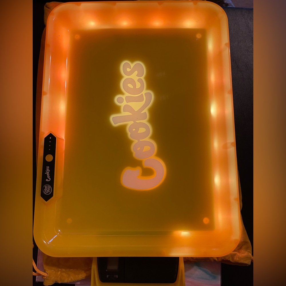 Yellow Cookies Glow Tray